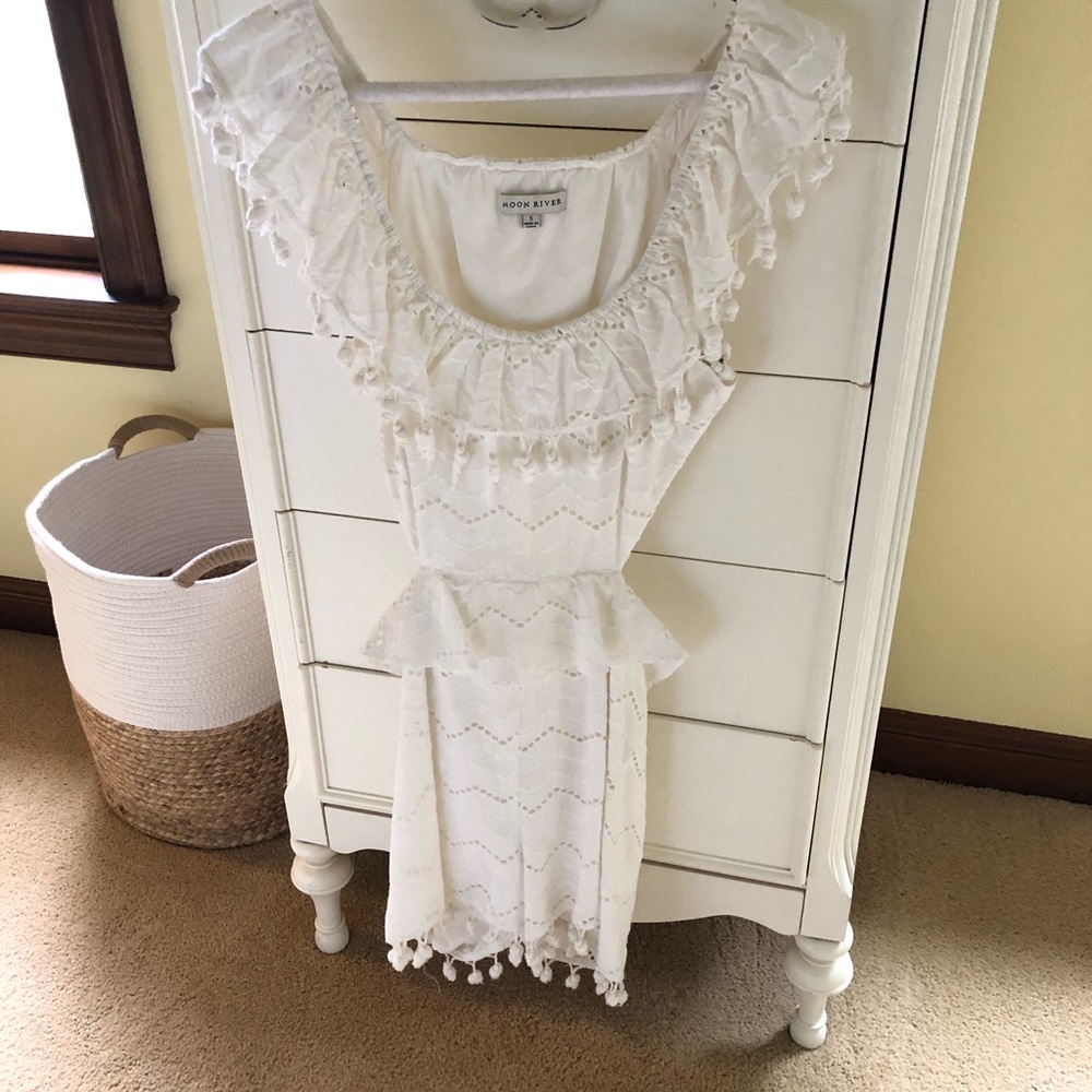 Moon River Ruffle Romper! Size S! - Picture 2 of 2